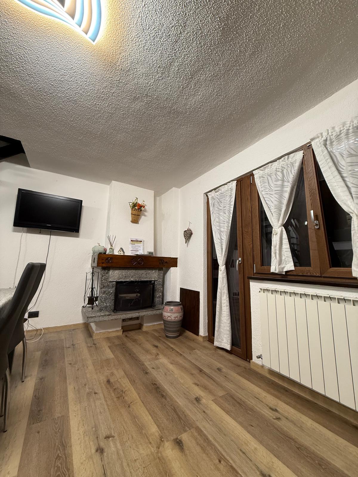 Petit Maison Valtournenche - Sala